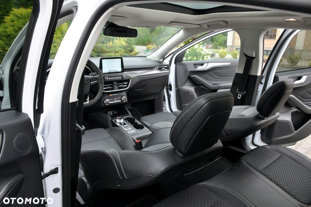 Ford Focus - 28