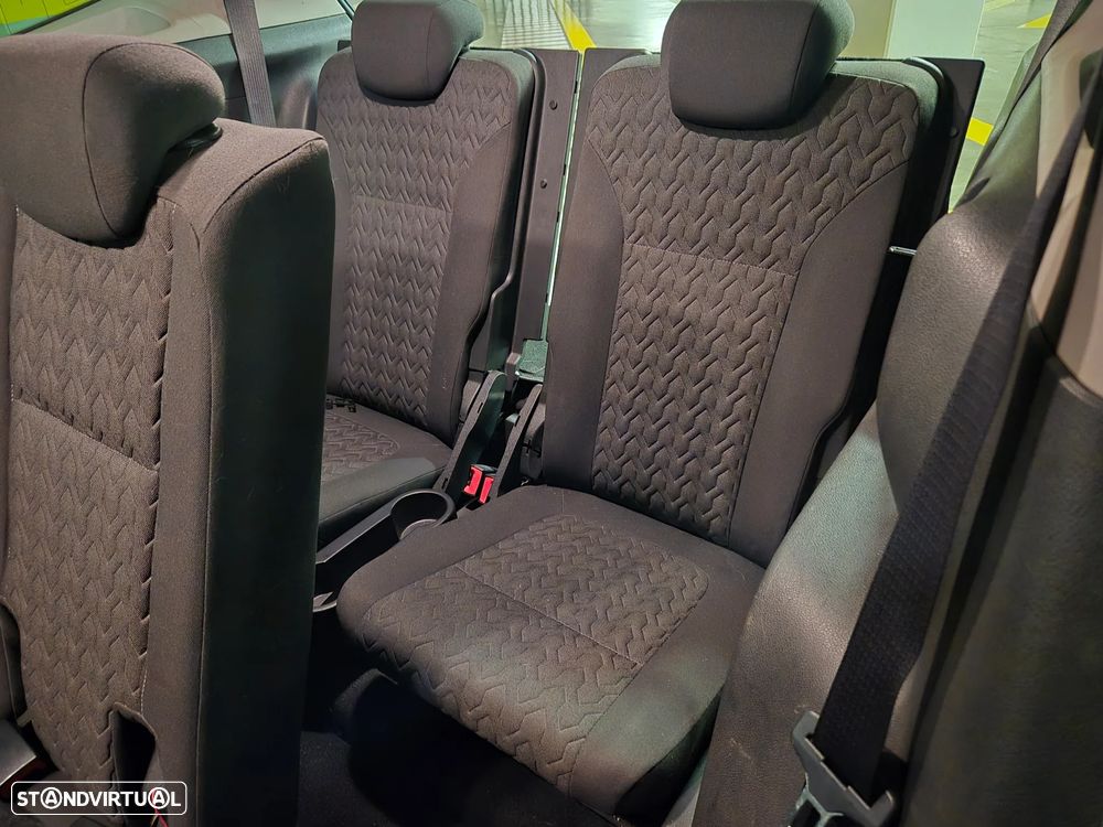 Opel Zafira 1.6 CDTi Executive - 25