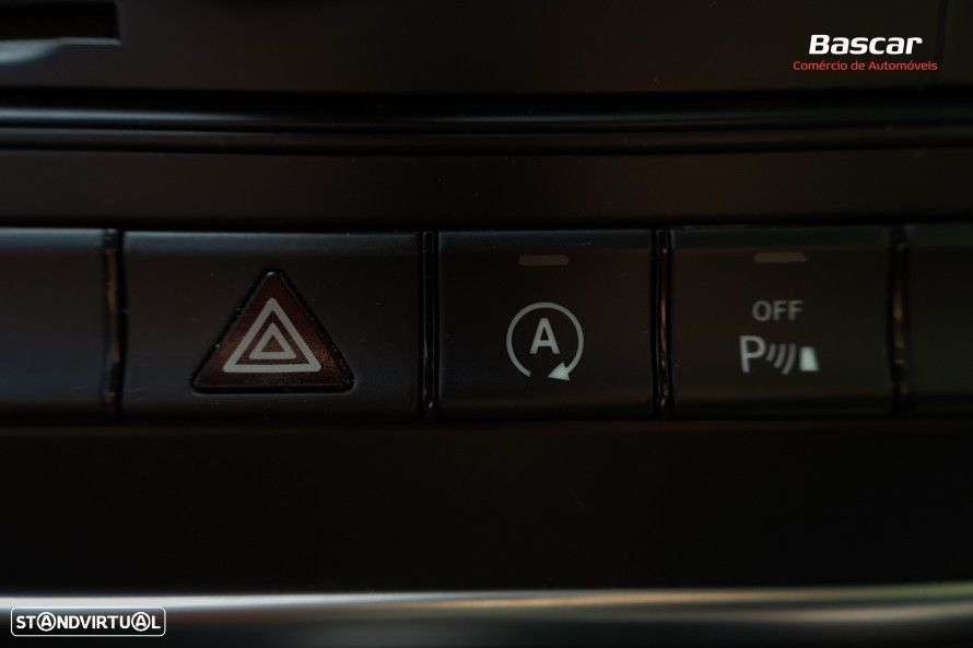 Mercedes-Benz CLA 200 d AMG Line - 43