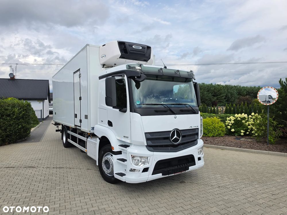 Mercedes-Benz ACTROS 18.32 CHŁODNIA KABINA SYPIALNA SPROWADZONY Z DE SUPER STAN !!! - 9
