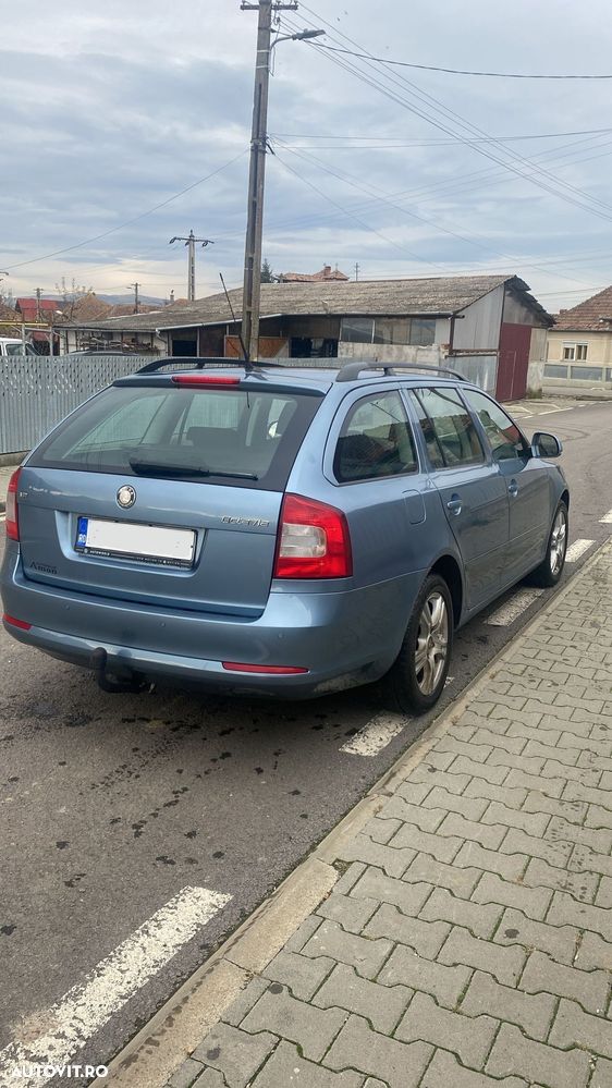 Skoda Octavia 1.6 MPI Ambiente - 4