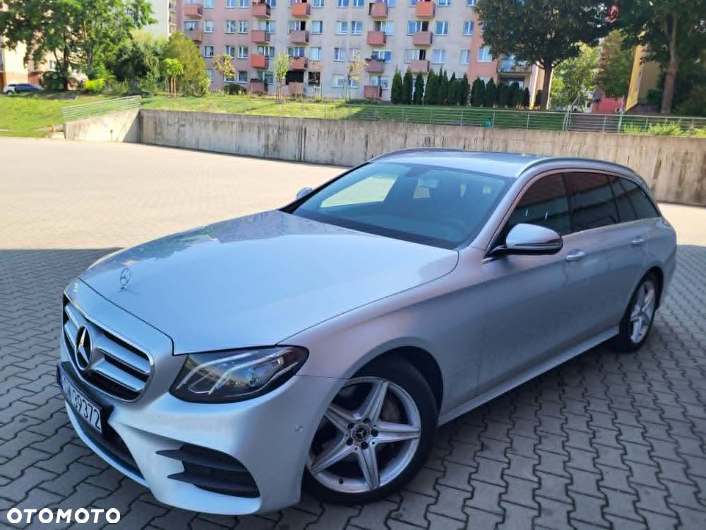Mercedes-Benz Klasa E 220 d 9G-TRONIC AMG Line - 19