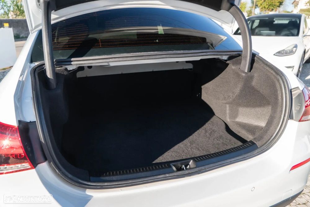 Mercedes-Benz A 250 Limousine e 8G-DCT Style - 31