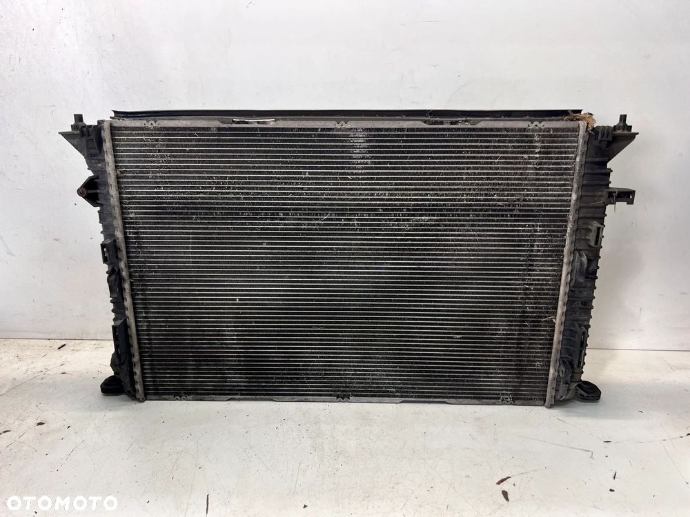 CHŁODNICA WODY AUDI A4 B8 A5 8T Q5 A6 C7 A7 8K0121251Q - 1