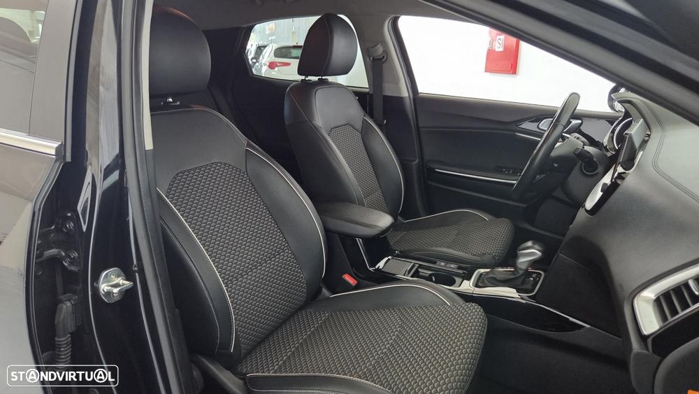 Kia XCeed 1.6 GDi PHEV Drive - 10