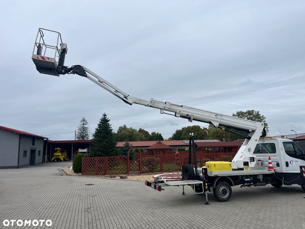 Iveco OIL&STEEL Scorpion 2112J - 6