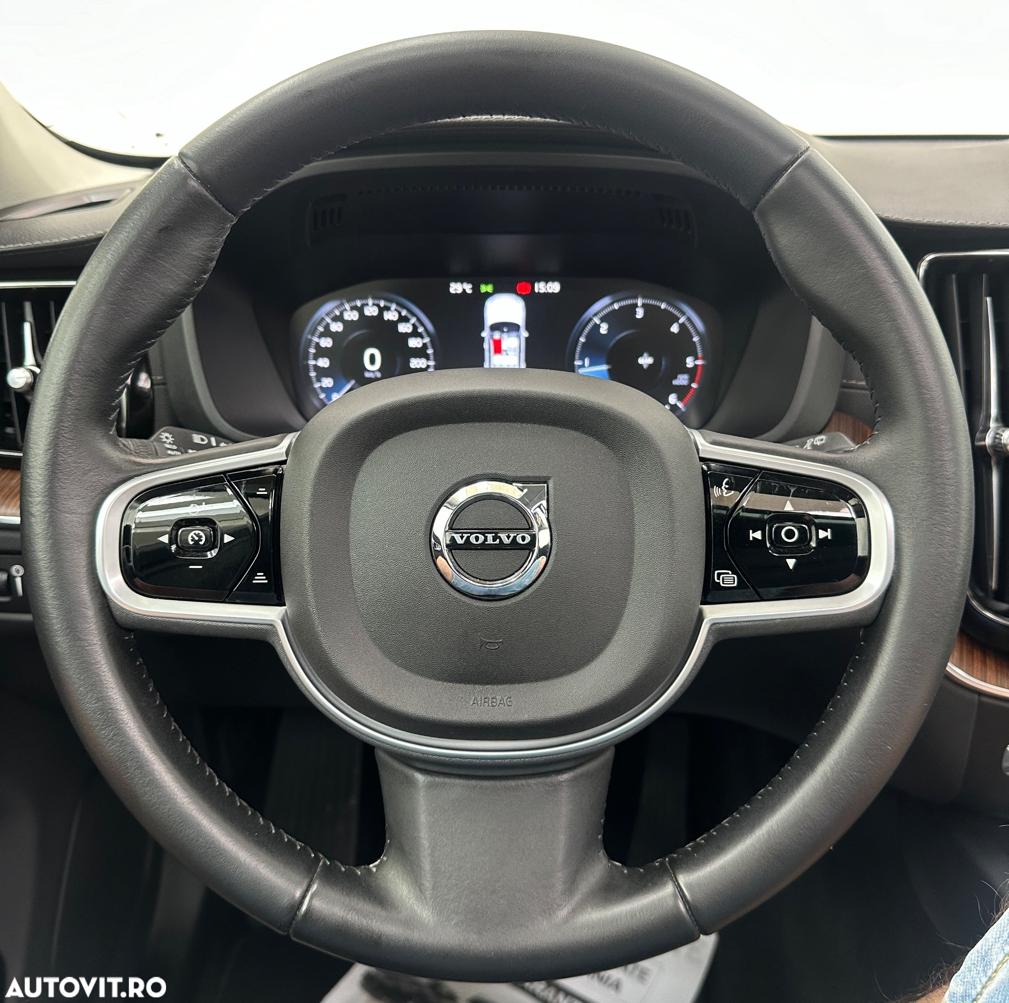 Volvo XC 60 - 28