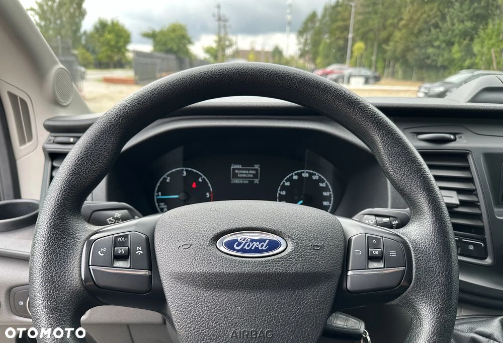 Ford Transit - 19