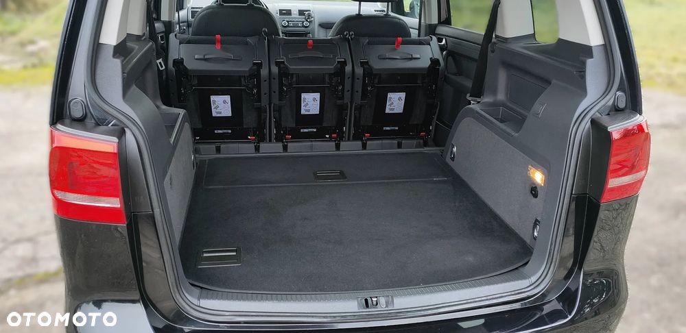 Volkswagen Touran 1.6 TDI DPF Trendline - 25