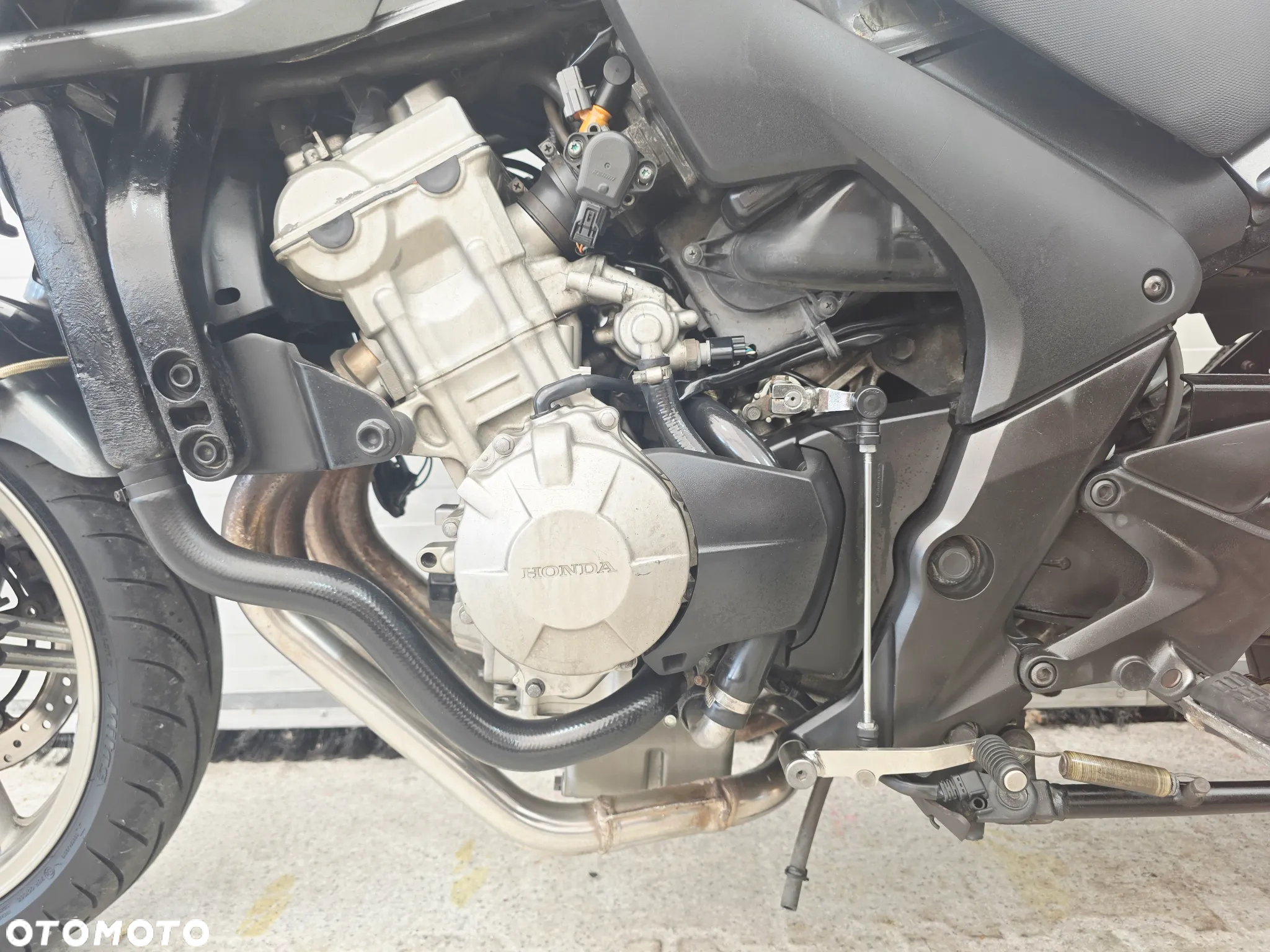 Honda CBF - 14