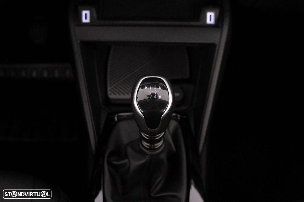 Citroën C4 1.2 PureTech Plus - 25