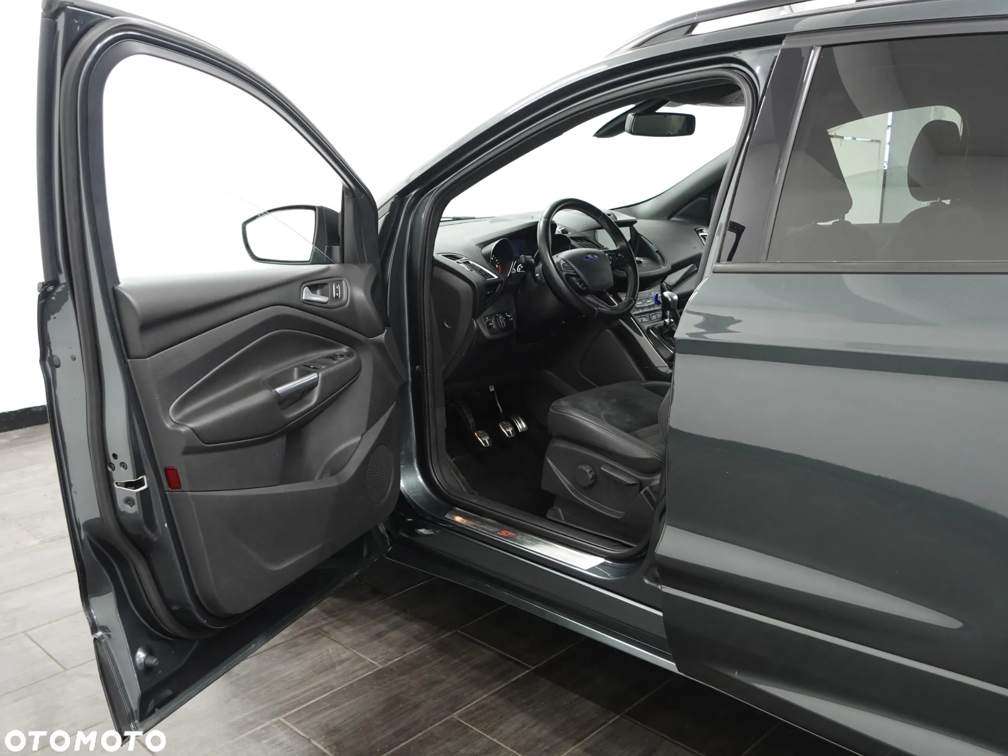 Ford Kuga 2.0 TDCi AWD ST-Line - 18