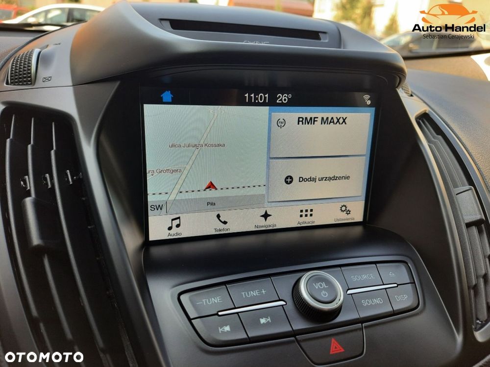 Ford Kuga 1.5 EcoBoost 2x4 Titanium - 25