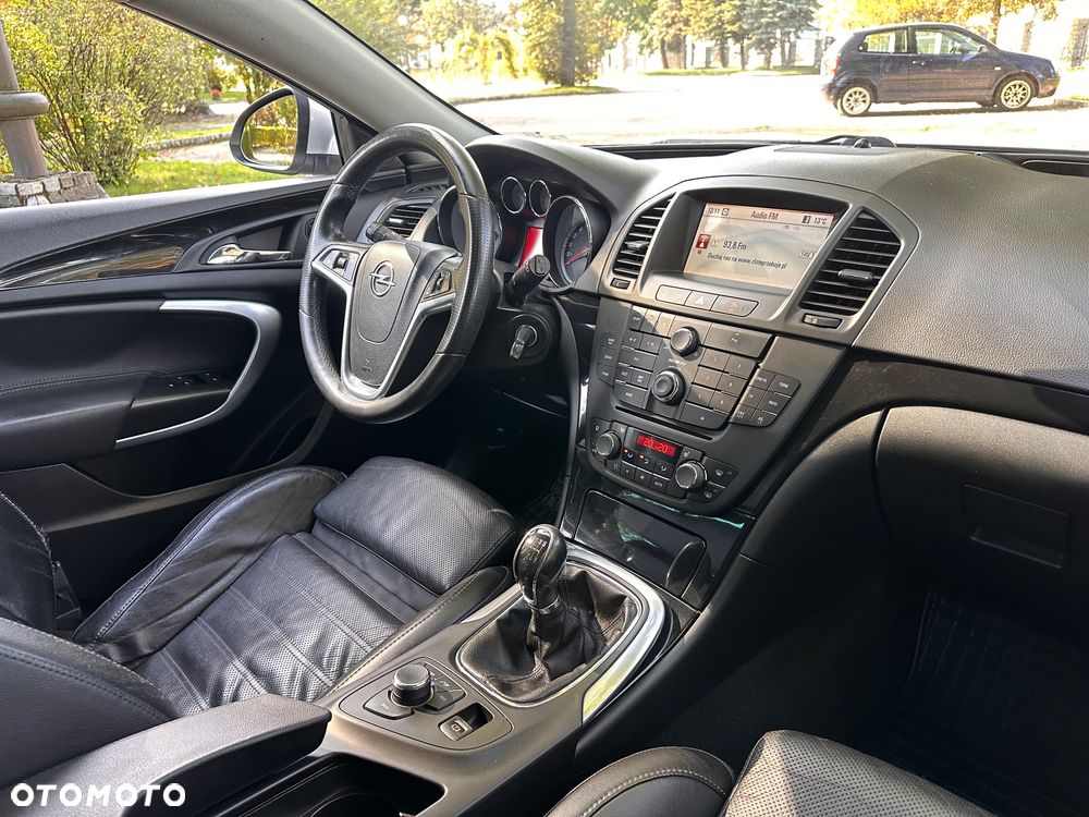 Opel Insignia - 16