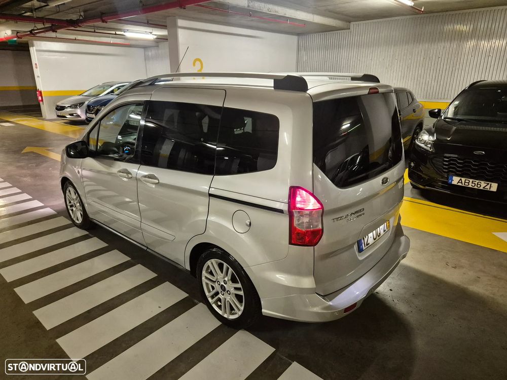Ford Tourneo Courier 1.0 EcoBoost Titanium - 10