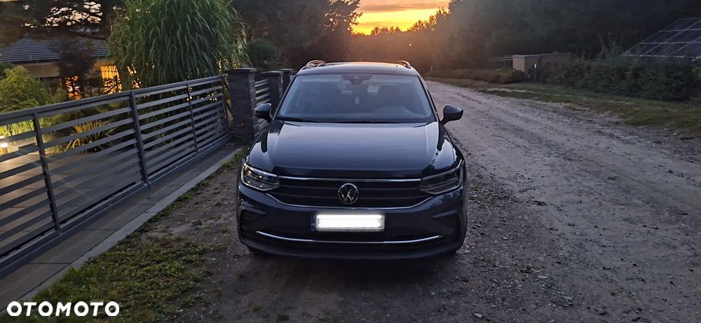 Volkswagen Tiguan - 4