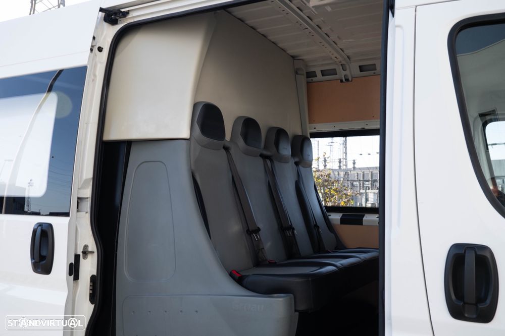 Peugeot Boxer 7 lugares - 9