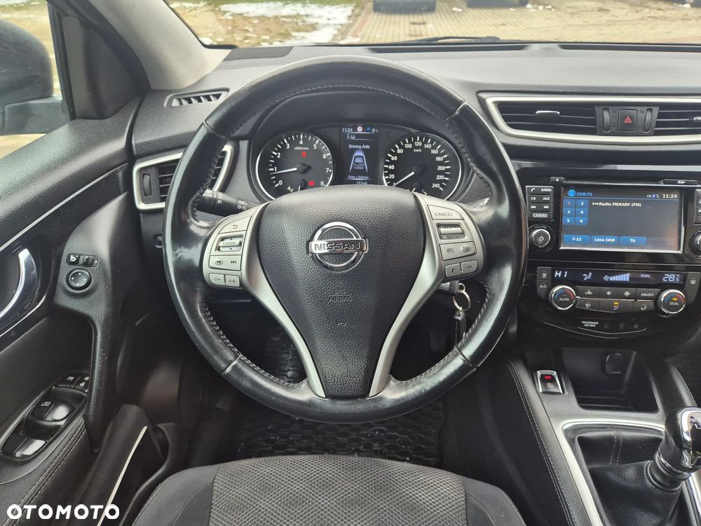 Nissan Qashqai 1.2 DIG-T Visia EU6 - 15