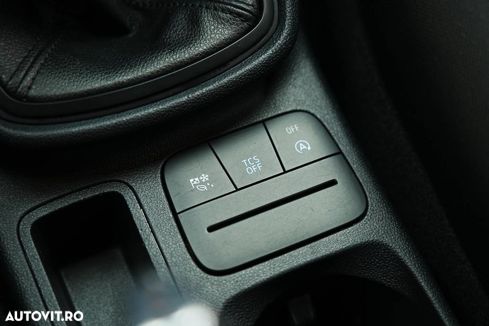 Ford Fiesta 1.0 EcoBoost S&S COOL&CONNECT - 38