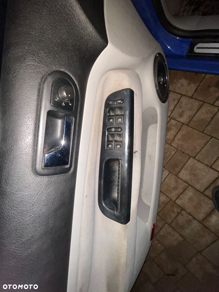 Volkswagen Golf 1.9 TDI - 16