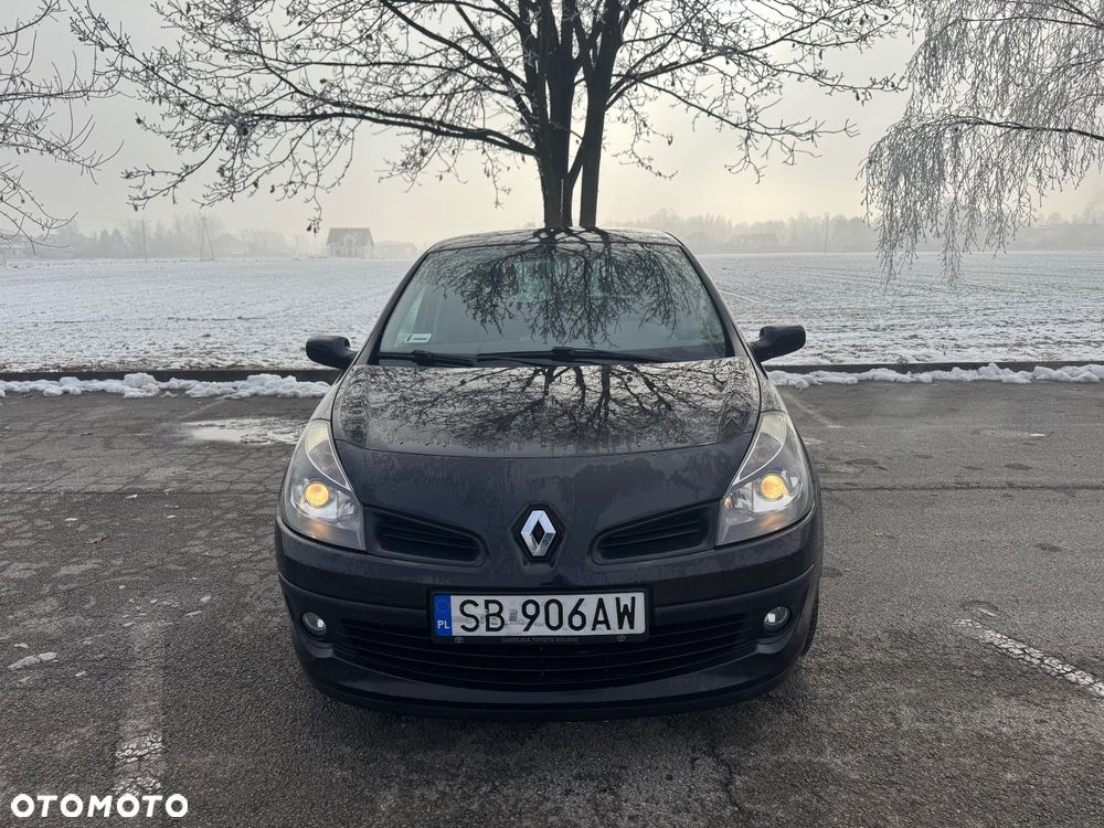 Renault Clio - 2