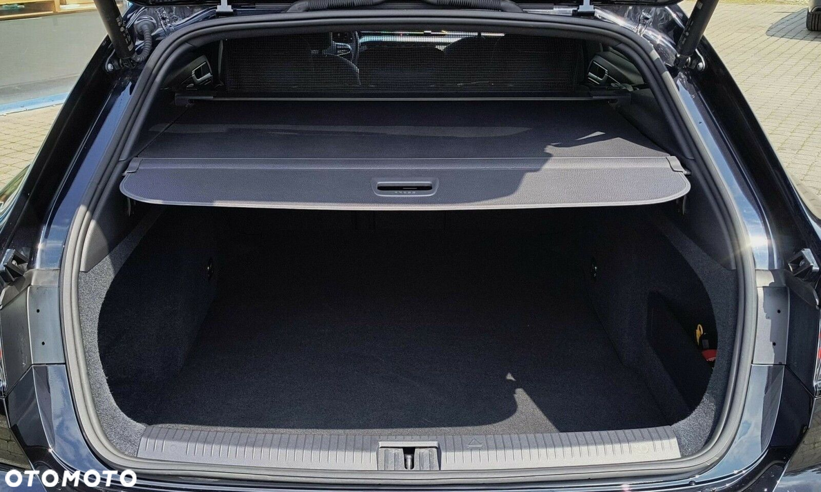 Volkswagen Arteon 2.0 TSI R-Line DSG - 25