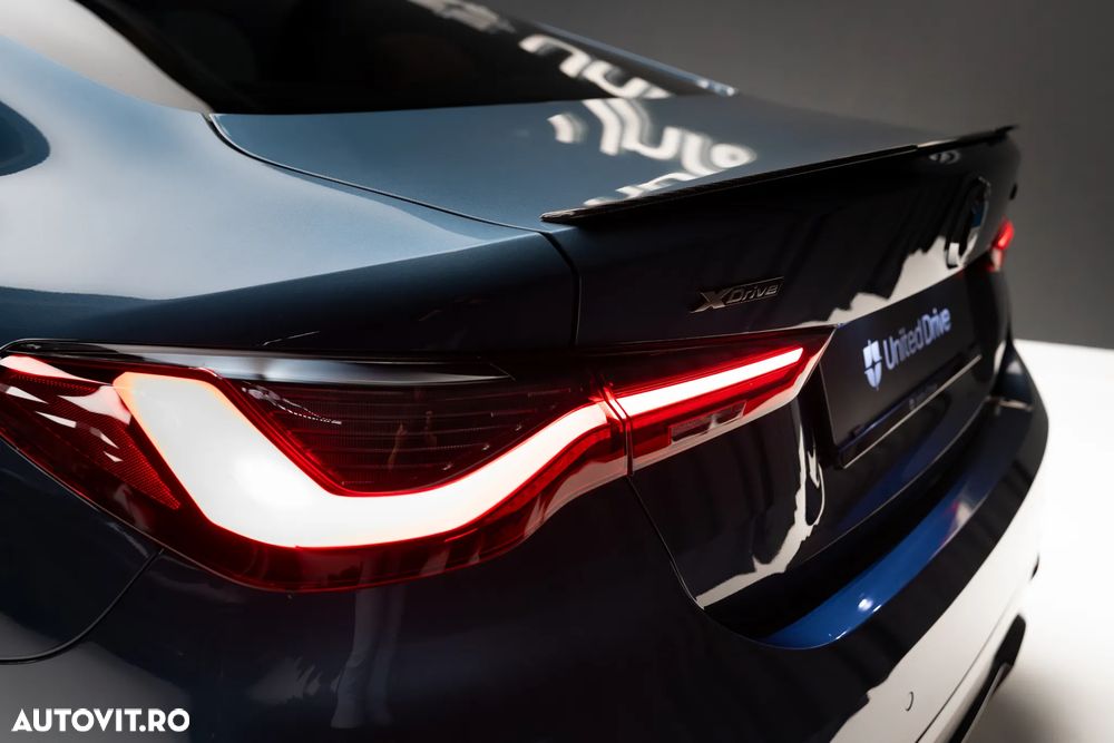 BMW M4 M440i xDrive - 13