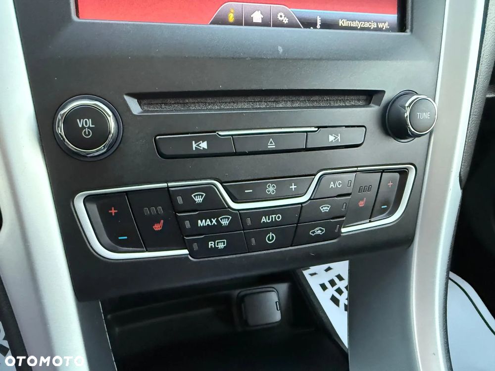 Ford Mondeo 2.0 TDCi Ambiente - 26