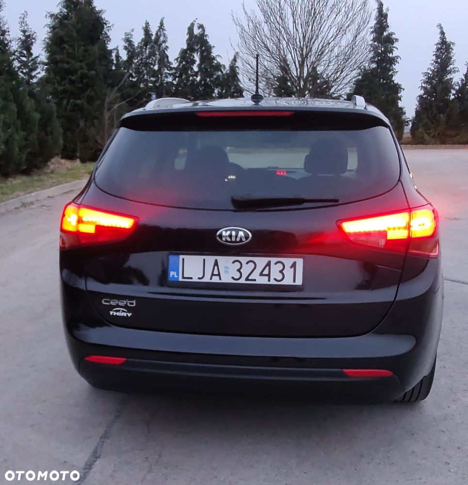 Kia Ceed 1.6 GDI Dream Team Edition - 8