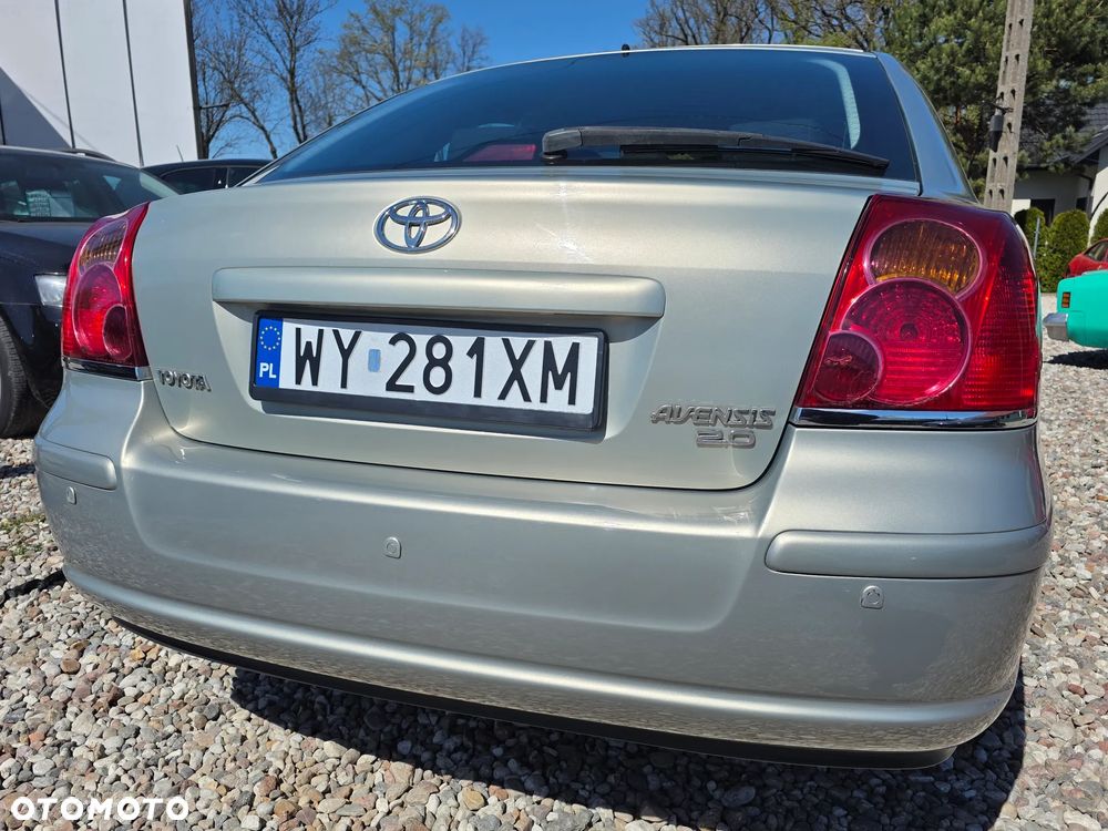 Toyota Avensis 2.0 VVT-i Sol - 11