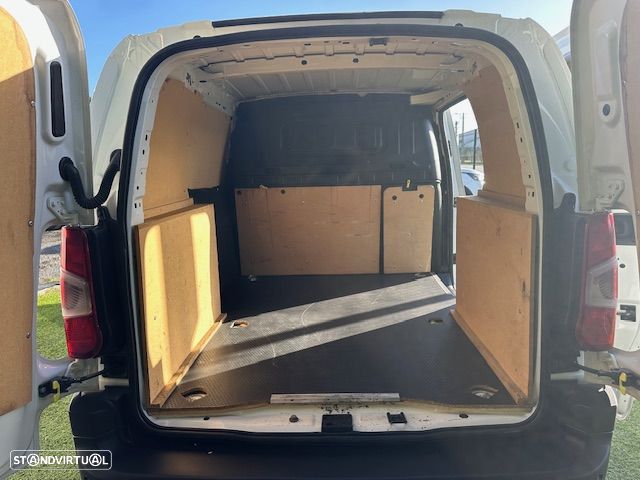 Toyota PROACE CITY 3 LUG. - 7