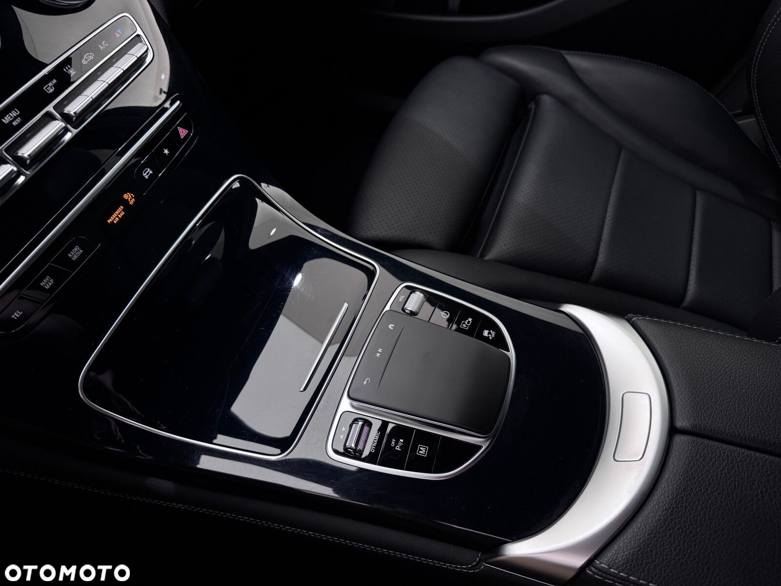 Mercedes-Benz GLC - 26