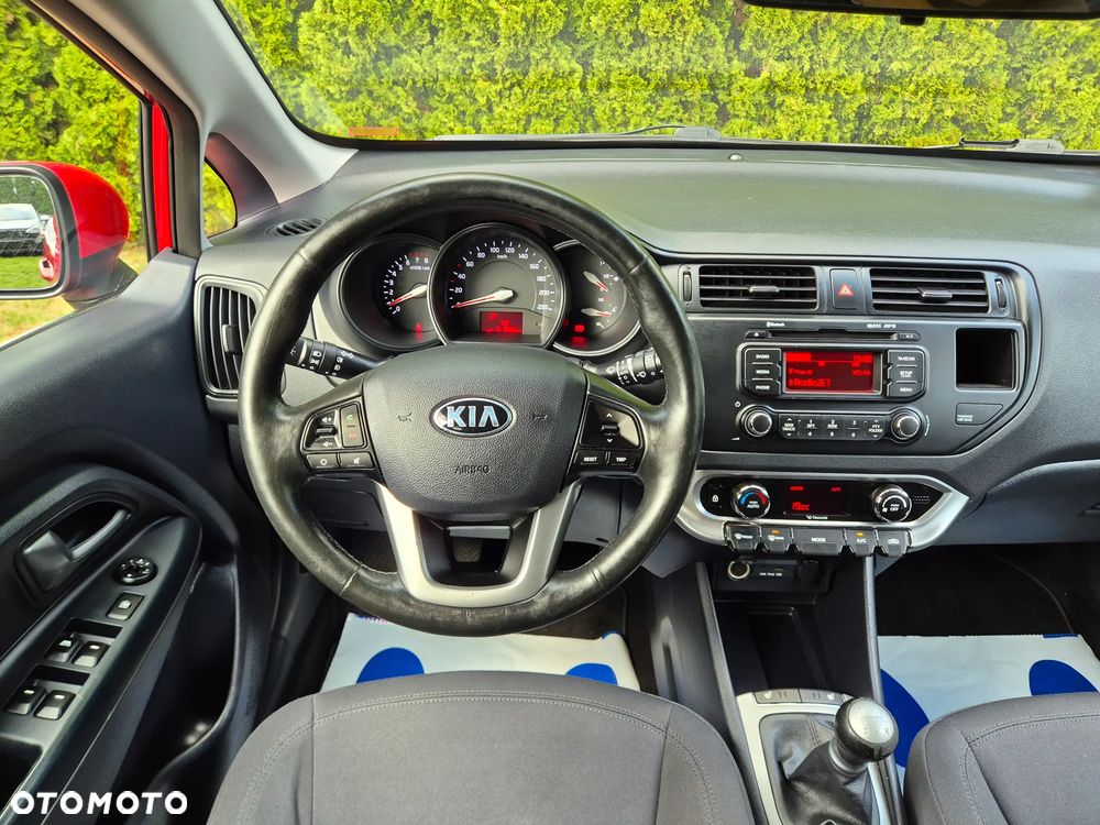 Kia Rio 1.2 Dream Team Edition - 7