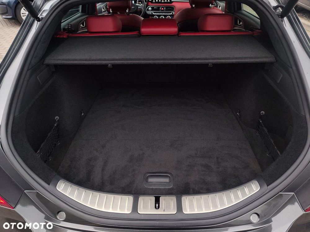 Genesis G70 - 28