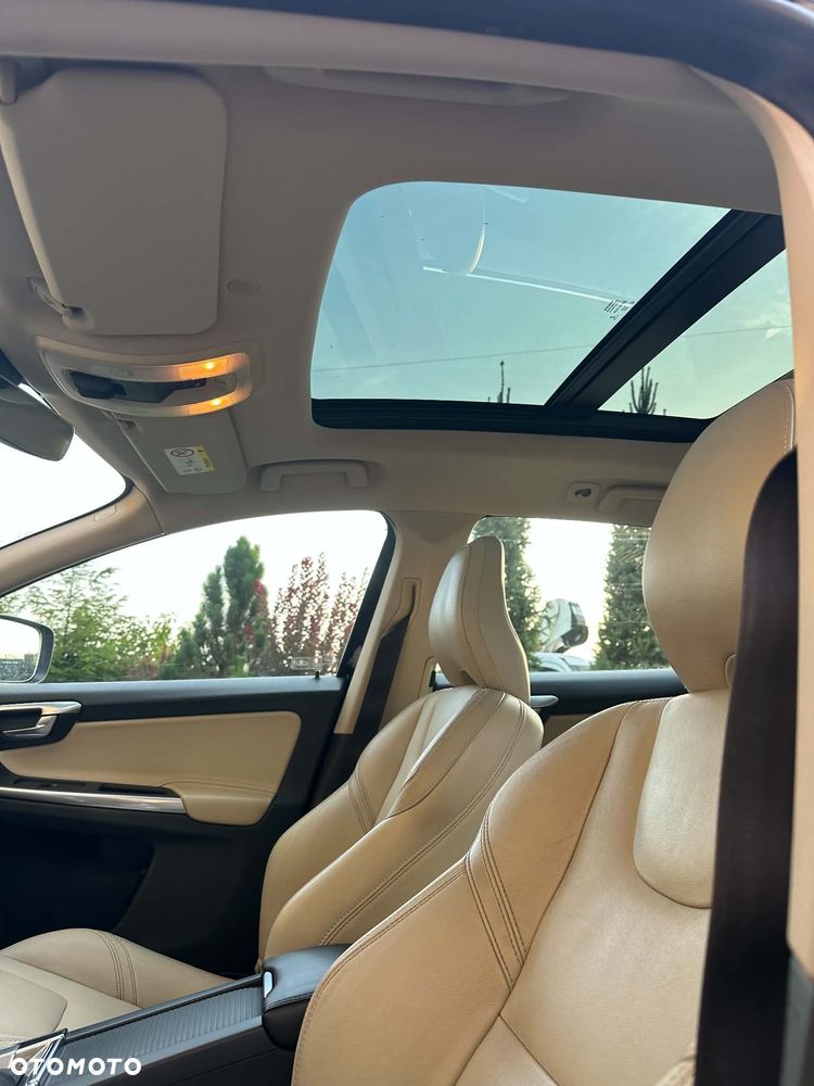 Volvo XC 60 D4 Drive-E Summum - 10