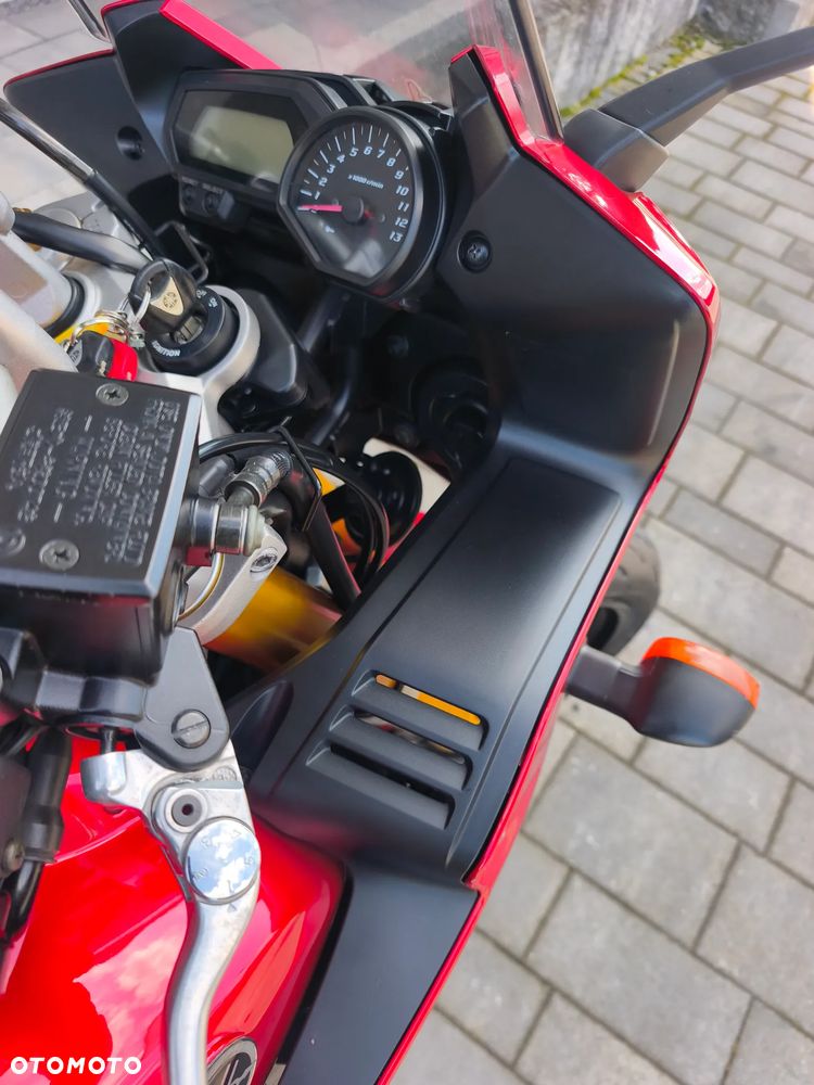 Yamaha FZ - 23