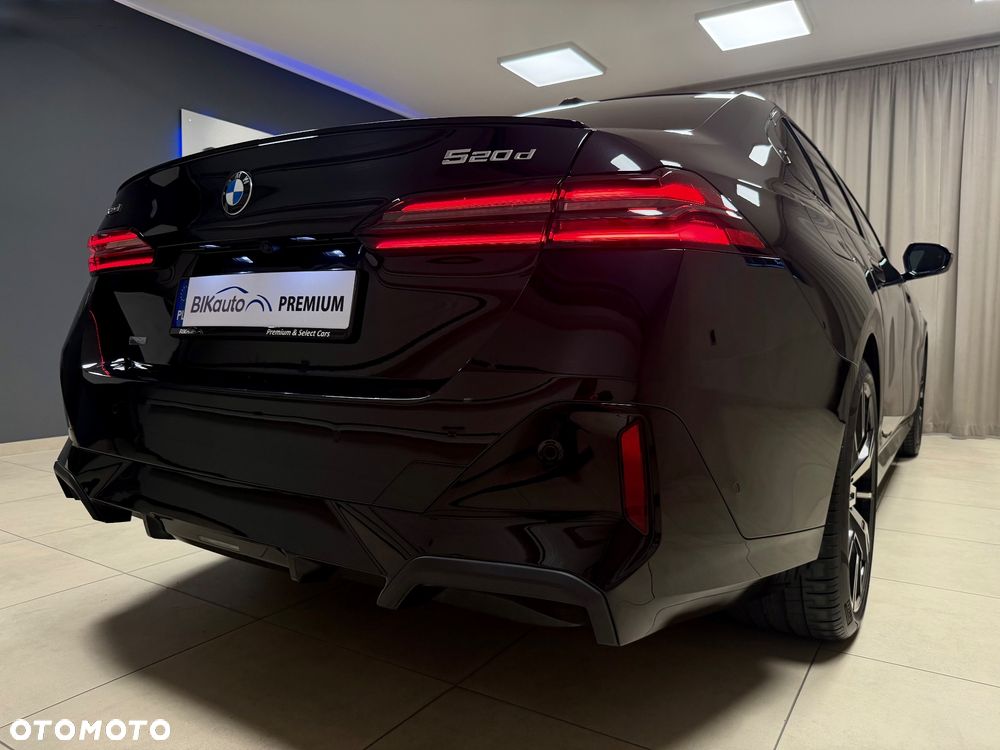 BMW Seria 5 520d xDrive mHEV M Sport - 4