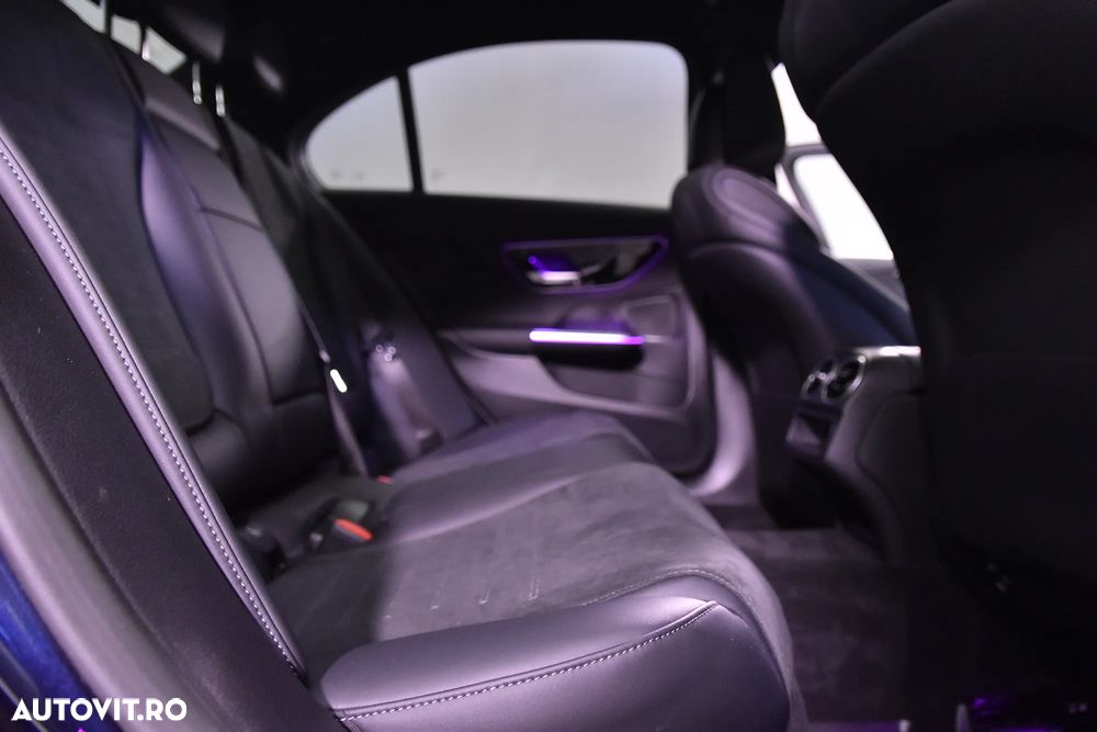 Mercedes-Benz C 300 e 9G-TRONIC AMG Line - 12