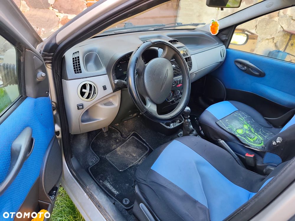 Fiat Punto 1.2 8V - 5