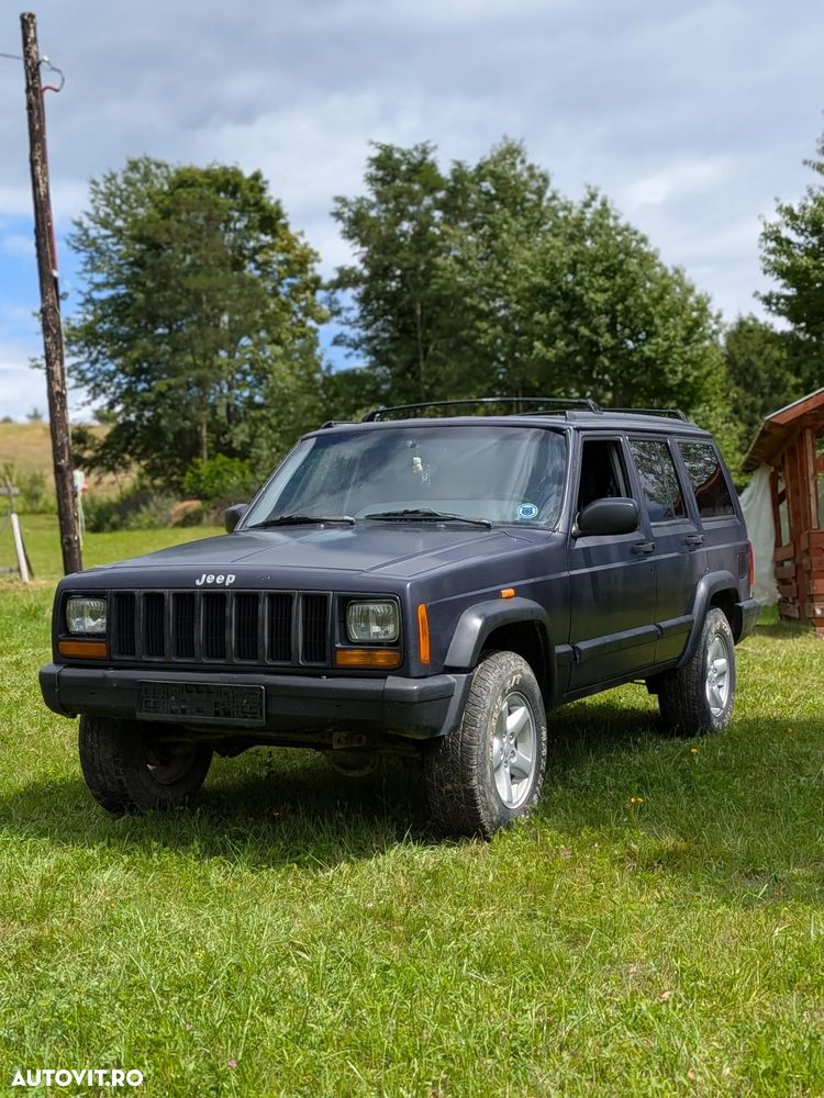Jeep Cherokee - 1
