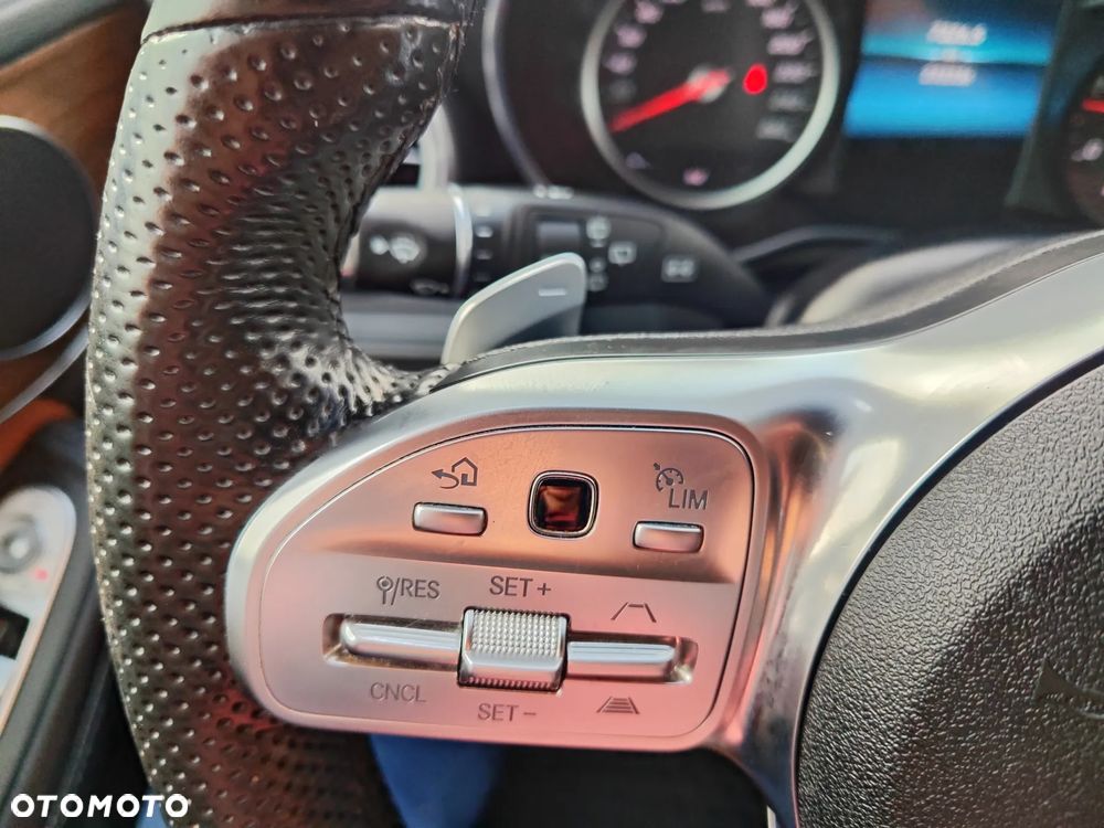 Mercedes-Benz GLC 200 d 4-Matic Business Edition - 31