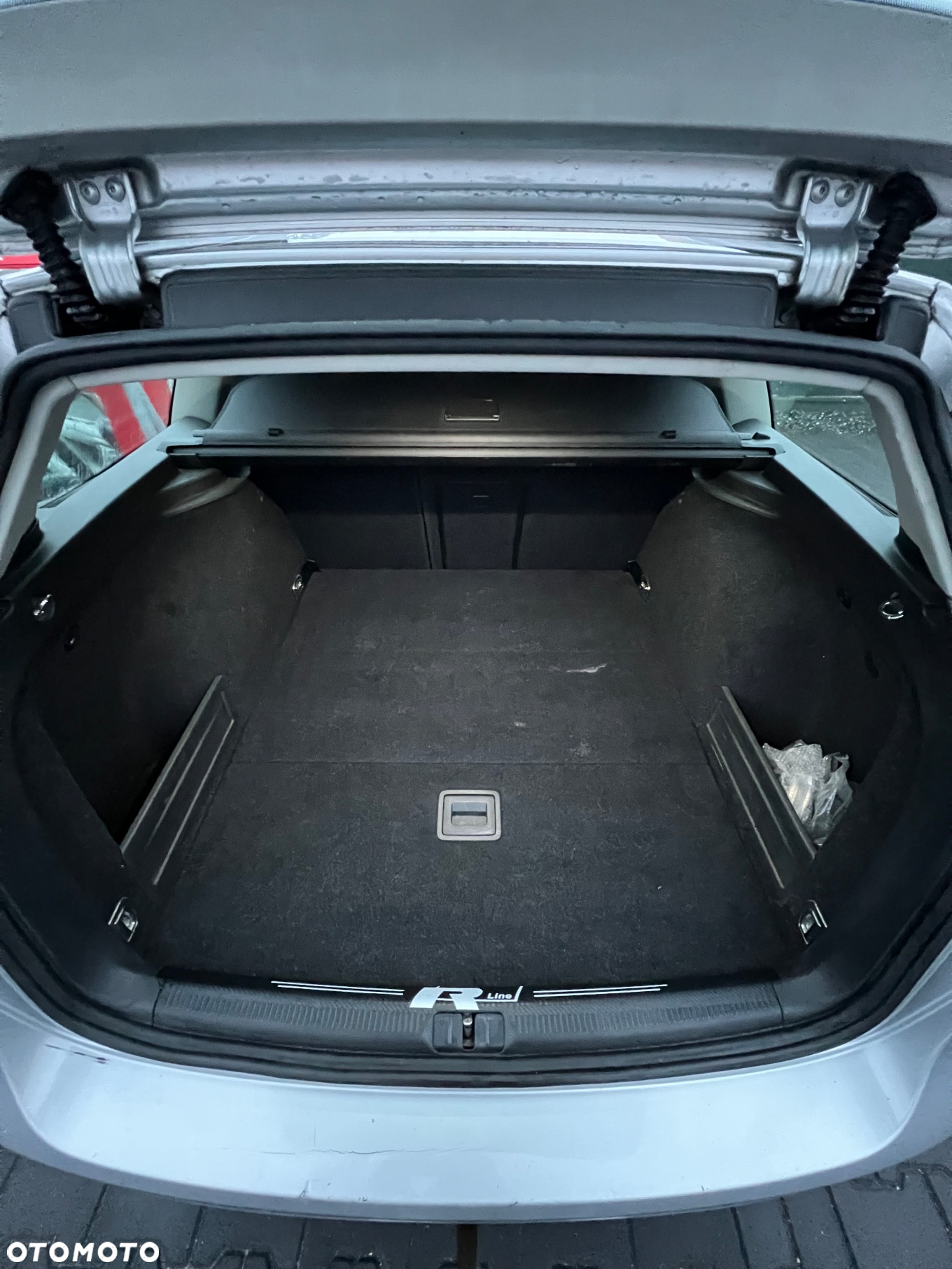Volkswagen Passat 2.0 TDI Comfortline R-Style - 25