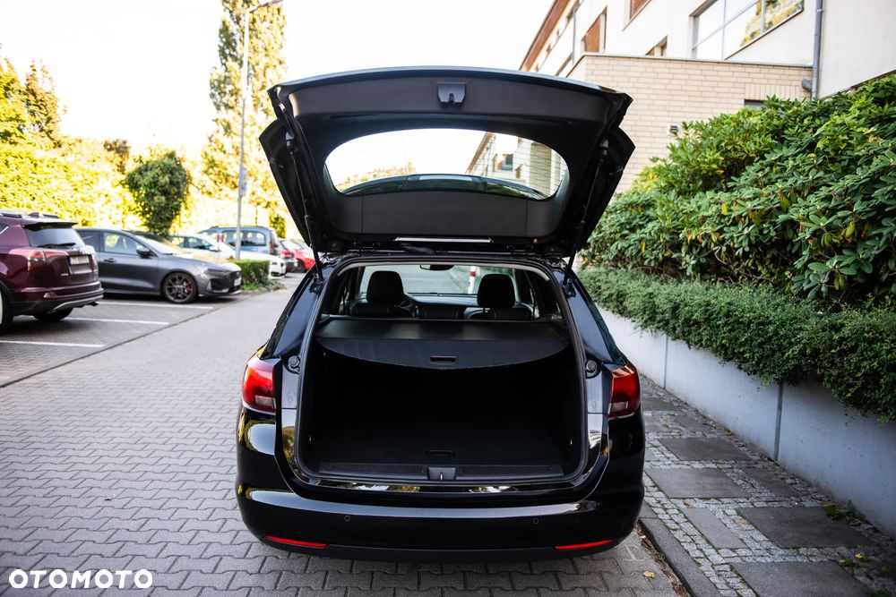 Opel Astra 1.5 D Start/Stop Business Elegance - 12