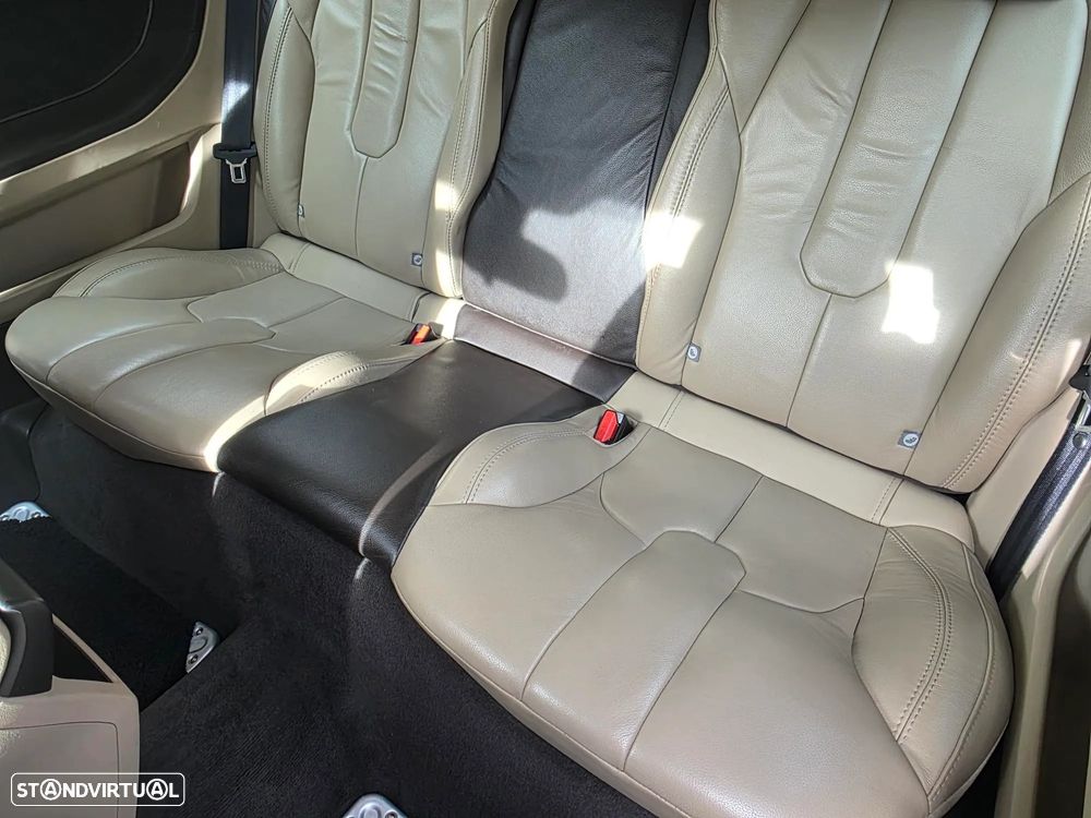 Land Rover Range Rover Evoque 2.2 TD4 Prestige - 26