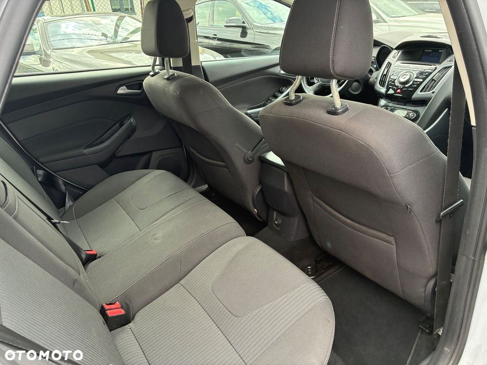 Ford Focus 1.6 TDCi DPF Start-Stopp-System Titanium - 16