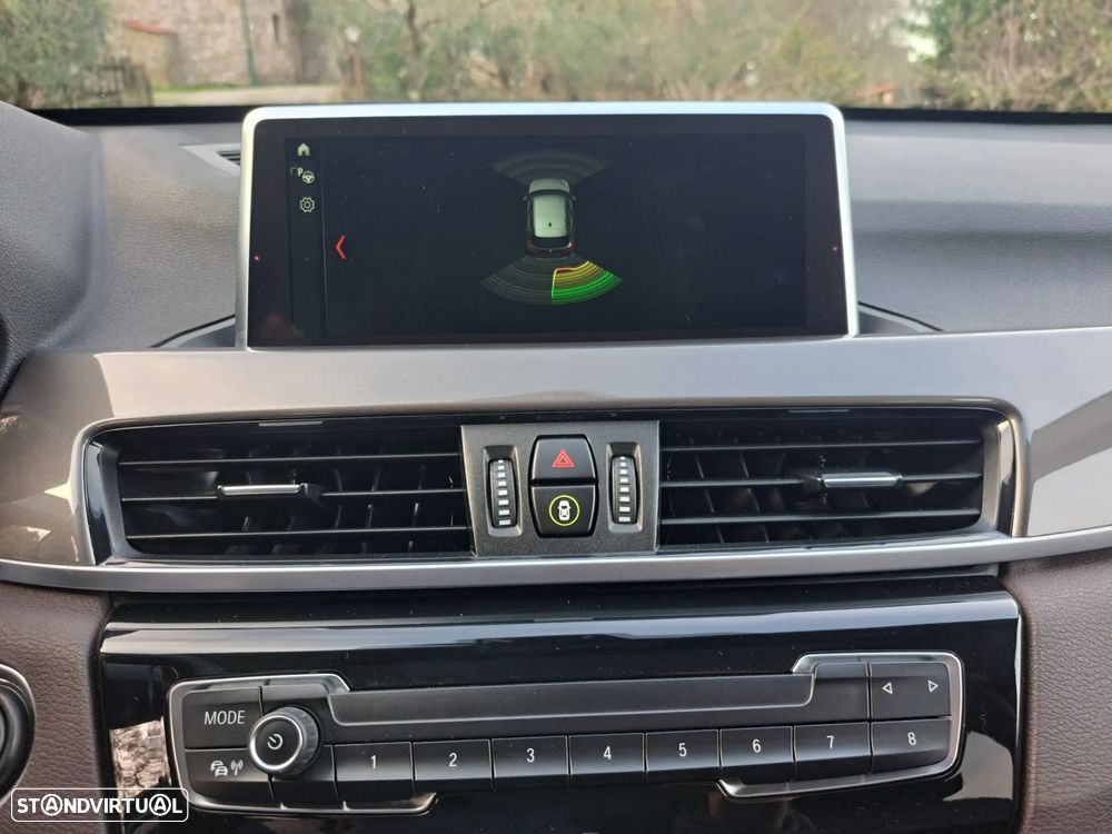 BMW X1 sDrive18d Aut. xLine - 37