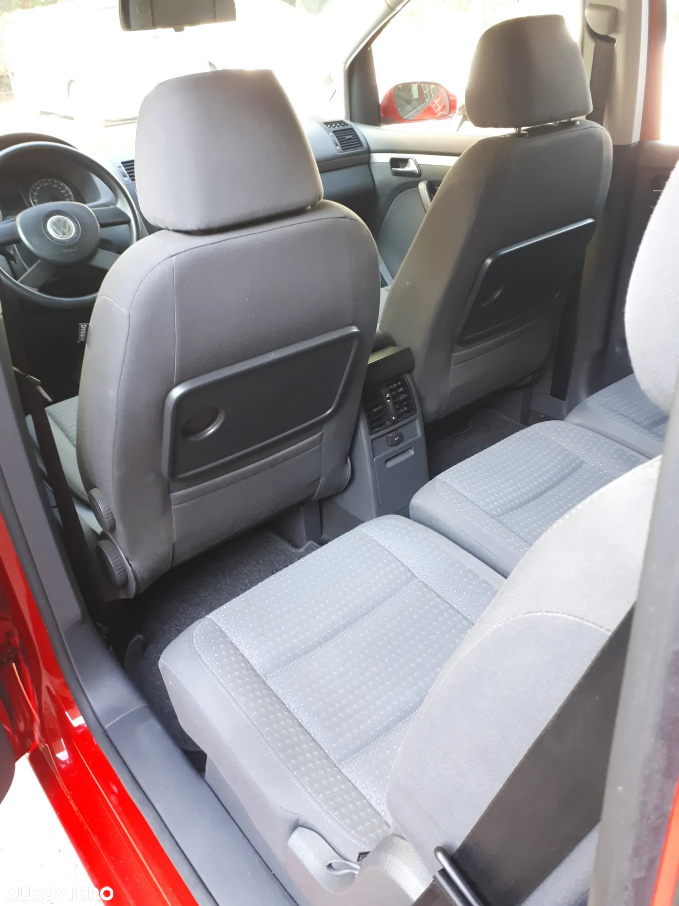 Volkswagen Touran 1.6 FSI - 14