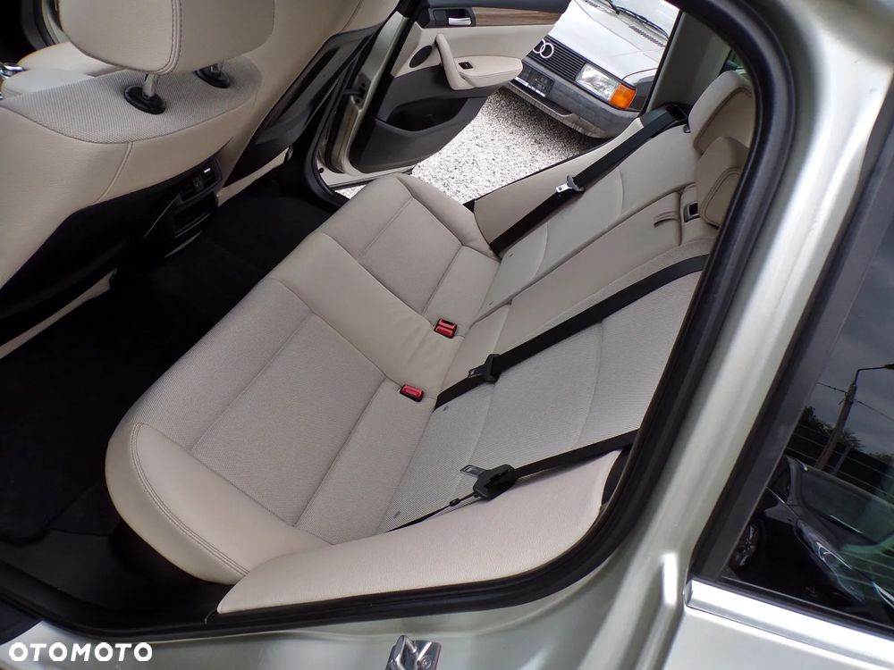 BMW X3 xDrive20d - 27
