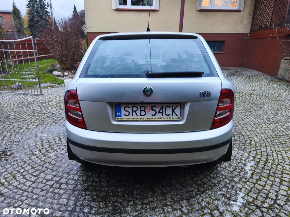 Skoda Fabia 1.4 16V Choice - 4