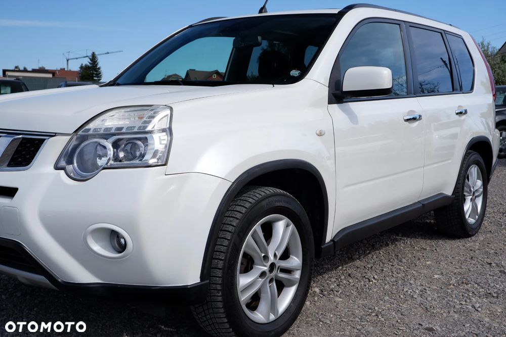 Nissan X-Trail 2.0 dCi 4x4 DPF Automatik SE - 36